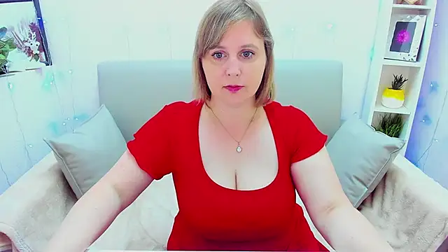 Erika Lov online show from June 2026 01:33:01 AM