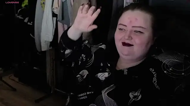 Snapshot of EMMA__CONNOR chatting on October 2025 12:09:01 AM EMMA CONNOR online show from October 2025 12:09:01 AM