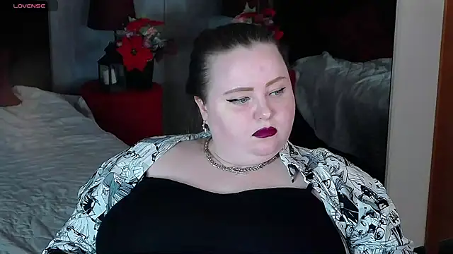 Snapshot of EMMA__CONNOR chatting on December 2024 10:34:01 AM EMMA CONNOR online show from December 2024 10:34:01 AM