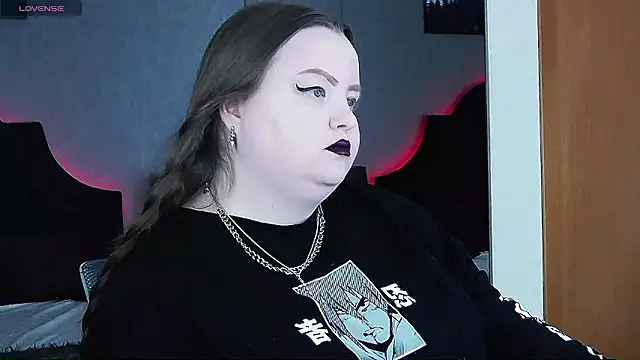 Snapshot of EMMA__CONNOR chatting on December 2024 10:11:02 AM EMMA CONNOR online show from December 2024 10:11:02 AM