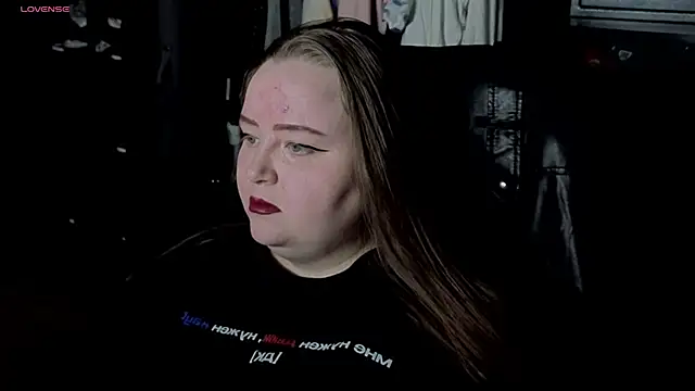 Snapshot of EMMA__CONNOR chatting on November 2025 09:29:01 PM EMMA CONNOR online show from November 2025 09:29:01 PM