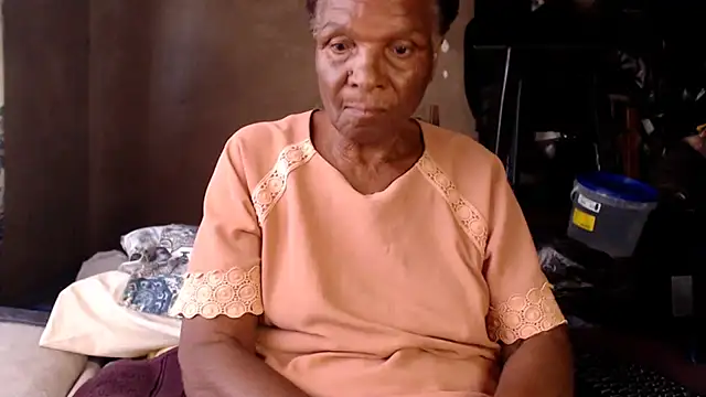 NaughtyGranny online show from November 2025 01:55:02 PM