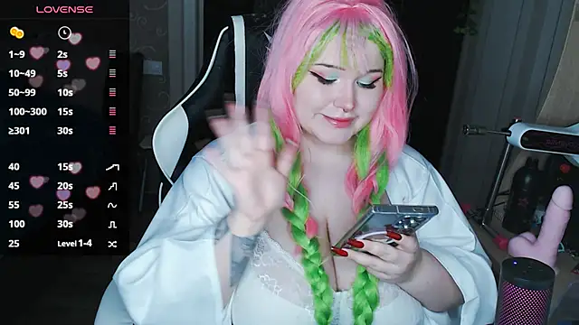 Mini Mo online show from March 2025 11:01:02 AM