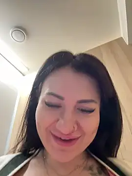 Snapshot of Wet__Bunny chatting on February 2025 09:45:02 AM Wet Bunny online show from February 2025 09:45:02 AM