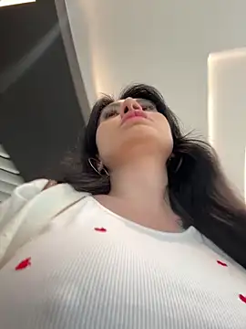Wet  Bunny online show from May 2026 06:16:01 AM