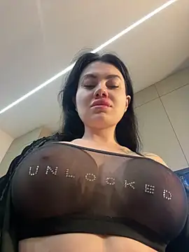 Wet  Bunny online show from November 2025 03:32:01 AM