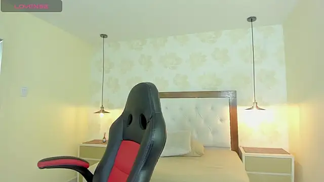 clarisKlein online show from March 2026 03:52:01 AM