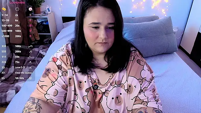 naughtykiss online show from March 2026 12:32:02 PM