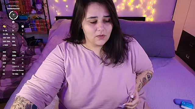 Snapshot of naughtykiss chatting on November 2025 06:28:02 AM naughtykiss online show from November 2025 06:28:02 AM