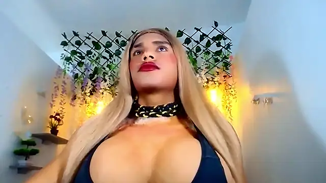 paulabigcock online show from April 2026 07:37:01 PM