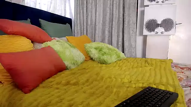 crystalbxx online show from October 2025 03:57:02 PM