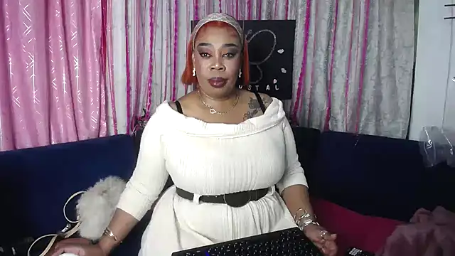 crystalbxx online show from April 2026 12:50:01 AM