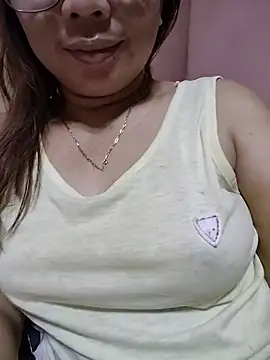 Snapshot of asianwet4u chatting on July 2026 06:03:01 AM asianwet4u online show from July 2026 06:03:01 AM