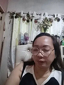 Snapshot of asianwet4u chatting on July 2026 12:11:01 AM asianwet4u online show from July 2026 12:11:01 AM