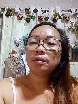 Snapshot of asianwet4u chatting on June 2026 08:12:02 AM asianwet4u online show from June 2026 08:12:02 AM