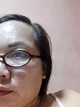Snapshot of asianwet4u chatting on July 2026 04:32:02 AM asianwet4u online show from July 2026 04:32:02 AM