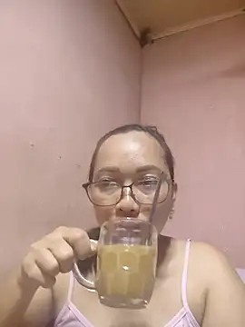Snapshot of asianwet4u chatting on June 2026 02:28:02 AM asianwet4u online show from June 2026 02:28:02 AM