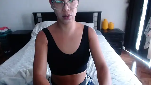 sensual nataliee online show from October 2025 01:31:01 PM