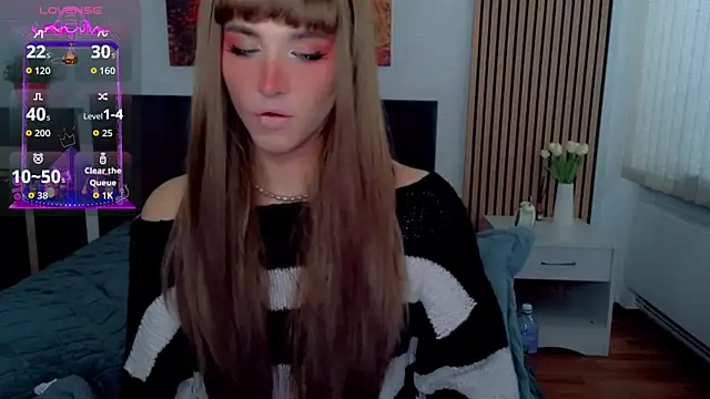 HelenSpellman online show from July 2026 06:09:02 AM