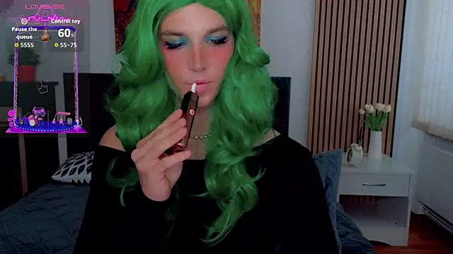 HelenSpellman online show from July 2026 06:14:01 AM