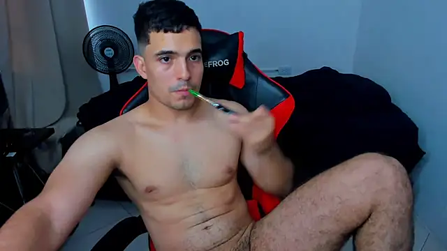 tanner hard  online show from February 2025 10:15:02 PM