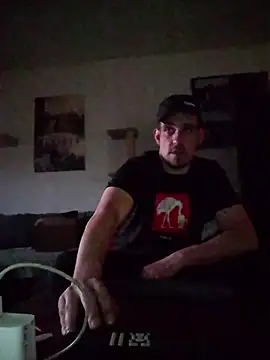 Codymc89 online show from April 2026 06:32:01 PM