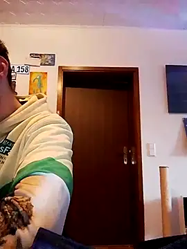 Codymc89 online show from January 2026 03:48:02 PM