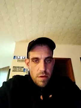 Codymc89 online show from November 2025 04:10:02 PM