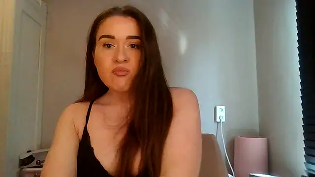 avajade online show from November 2025 10:42:02 AM