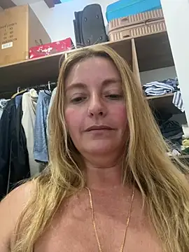moniquerainx online show from June 2026 11:20:01 PM
