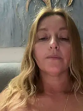 moniquerainx online show from July 2026 03:25:02 AM