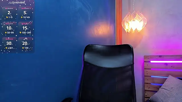 niky doll  online show from November 2025 01:37:02 PM