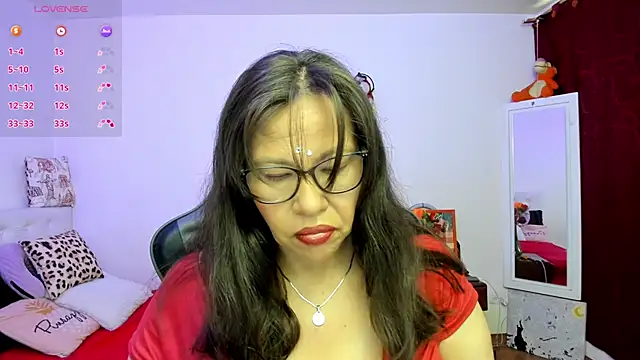 esmeralda milf online show from June 2026 01:55:01 PM