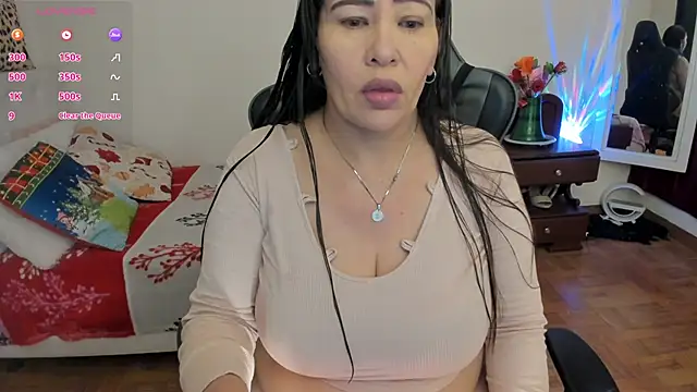 esmeralda milf online show from December 2025 07:29:02 PM