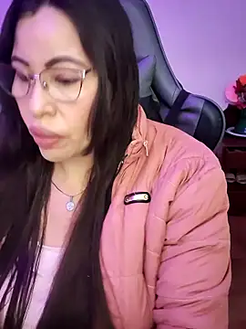 esmeralda milf online show from February 2026 07:48:02 PM