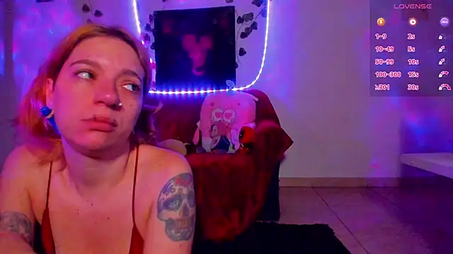 Snapshot of Rabit_Snake chatting on May 2026 10:30:02 AM Rabit Snake online show from May 2026 10:30:02 AM