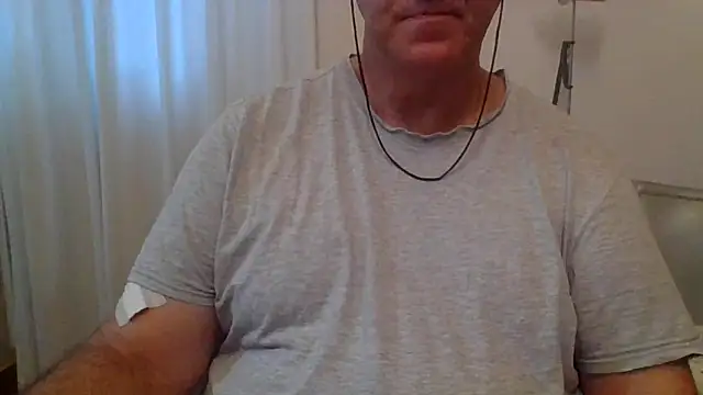 ANONIMO7735 online show from September 2025 05:02:01 AM