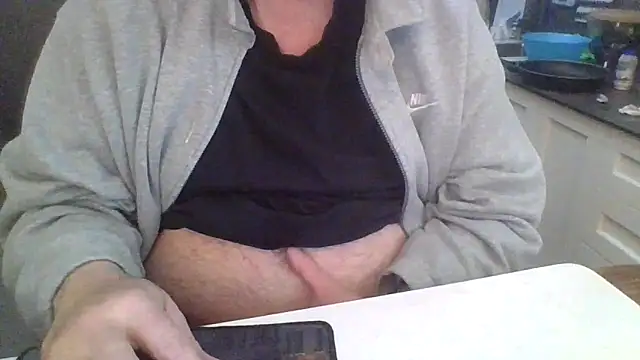 ANONIMO7735 online show from April 2026 10:29:01 AM