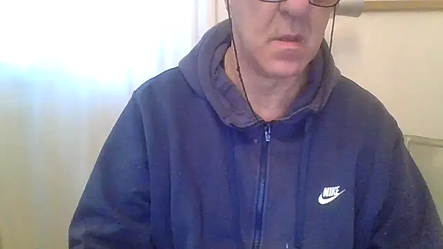 ANONIMO7735 online show from February 2026 06:44:01 AM