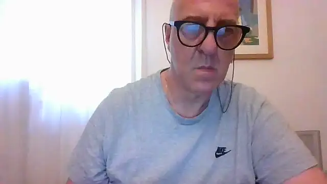 Snapshot of ANONIMO7735 chatting on June 2026 04:26:02 PM ANONIMO7735 online show from June 2026 04:26:02 PM