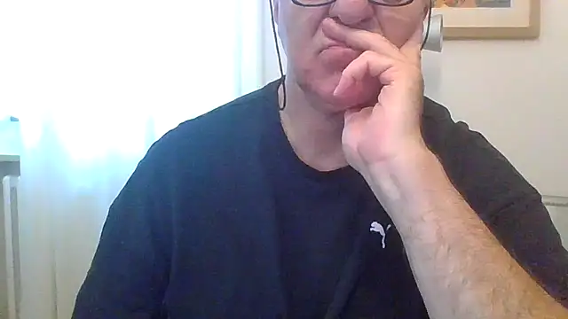 Snapshot of ANONIMO7735 chatting on November 2025 11:04:01 AM ANONIMO7735 online show from November 2025 11:04:01 AM