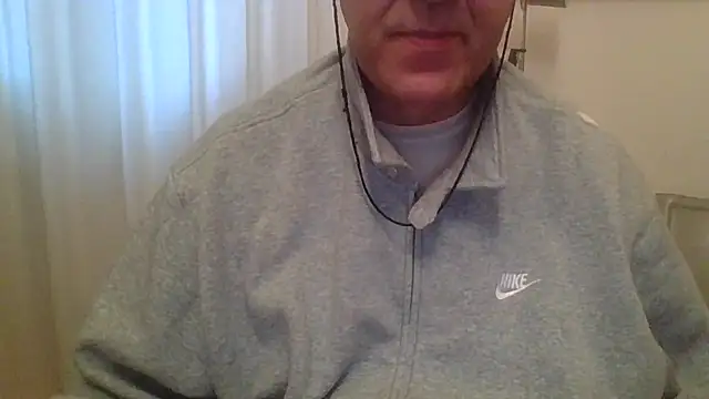 ANONIMO7735 online show from February 2026 06:41:02 AM