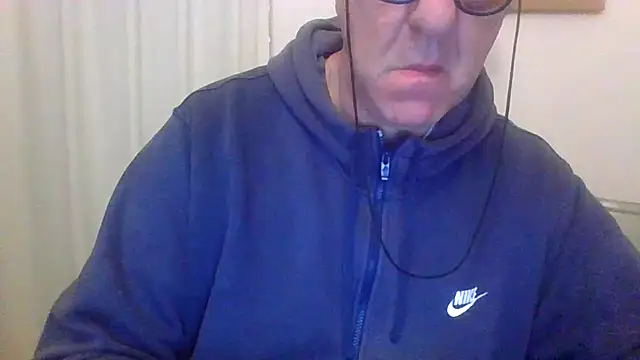 ANONIMO7735 online show from April 2026 04:19:02 AM