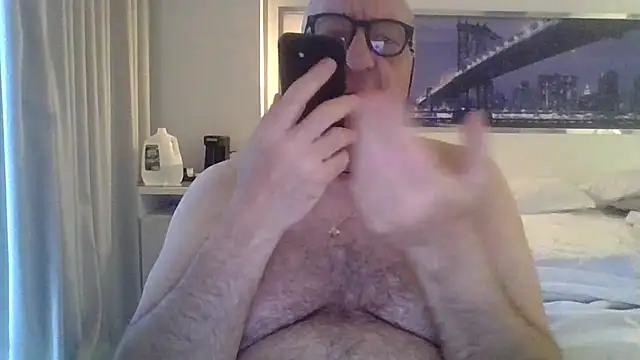 ANONIMO7735 online show from April 2026 11:24:01 AM