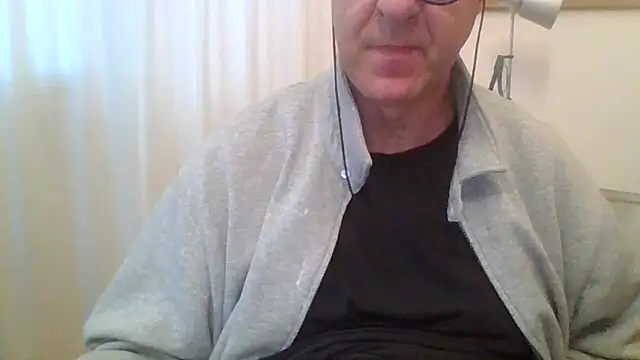 ANONIMO7735 online show from April 2026 04:49:01 AM