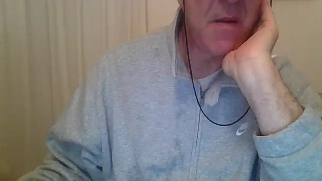 ANONIMO7735 online show from April 2026 04:52:01 AM