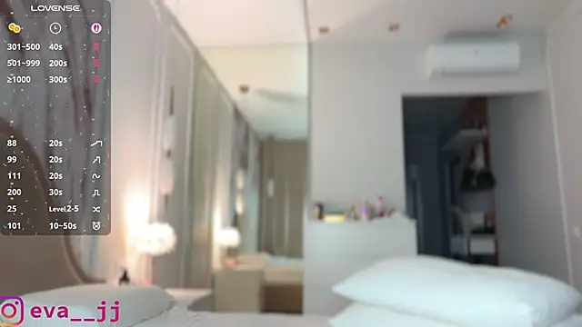 Eva JJ online show from November 2025 03:32:02 AM