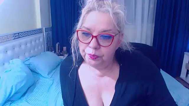 SonyaHotMilf online show from December 2025 03:46:02 PM