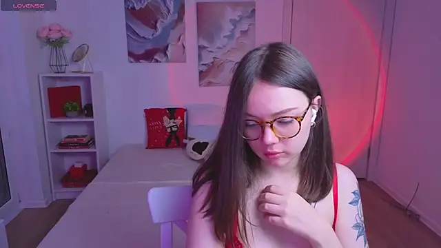 MilenaSaint online show from October 2025 03:27:02 AM