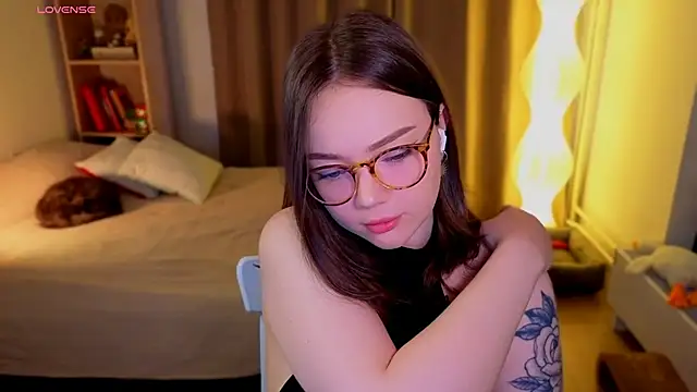 MilenaSaint online show from April 2026 03:57:02 AM